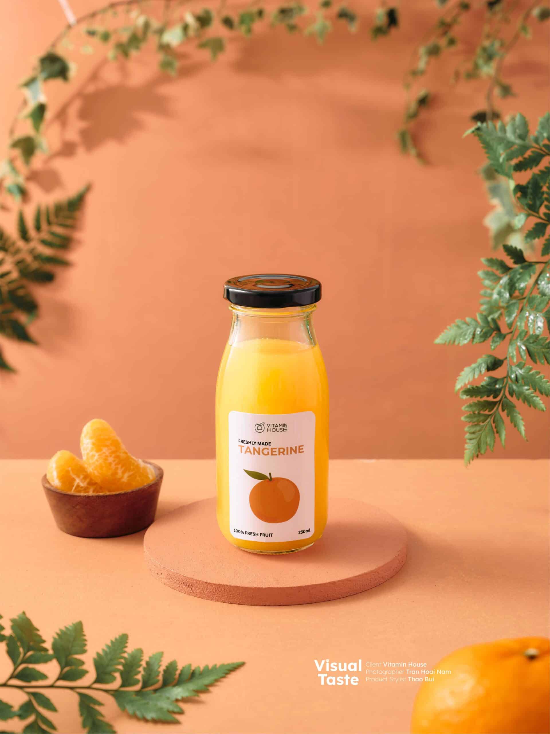 Concept Sản Phẩm Detox Organic Chụp Ảnh Với Màu Xanh Lá và Sự Tươi Mát