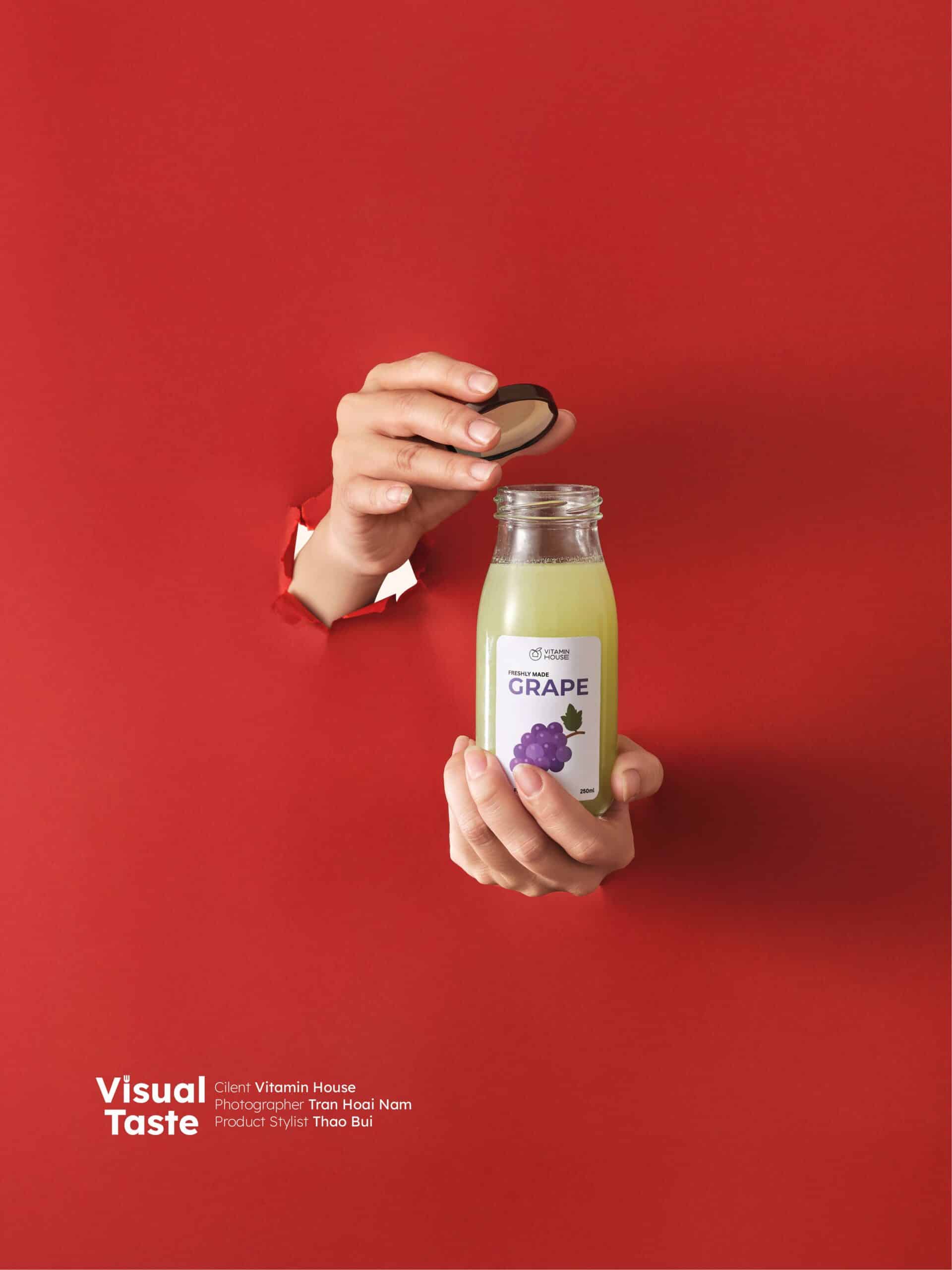 Concept Sản Phẩm Detox Organic Chụp Ảnh Với Màu Xanh Lá và Sự Tươi Mát