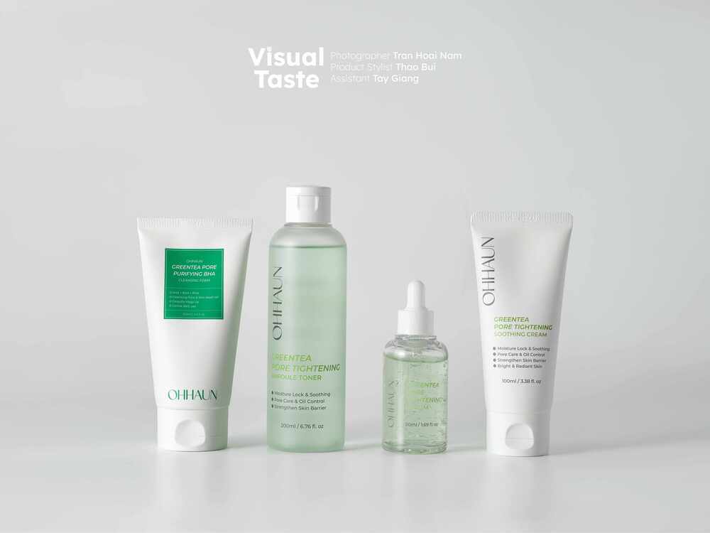 Sử Dụng Đạo Cụ: 7 Vật Dụng Đơn Giản Biến Ảnh Packshot Thành Concept Nghệ Thuật